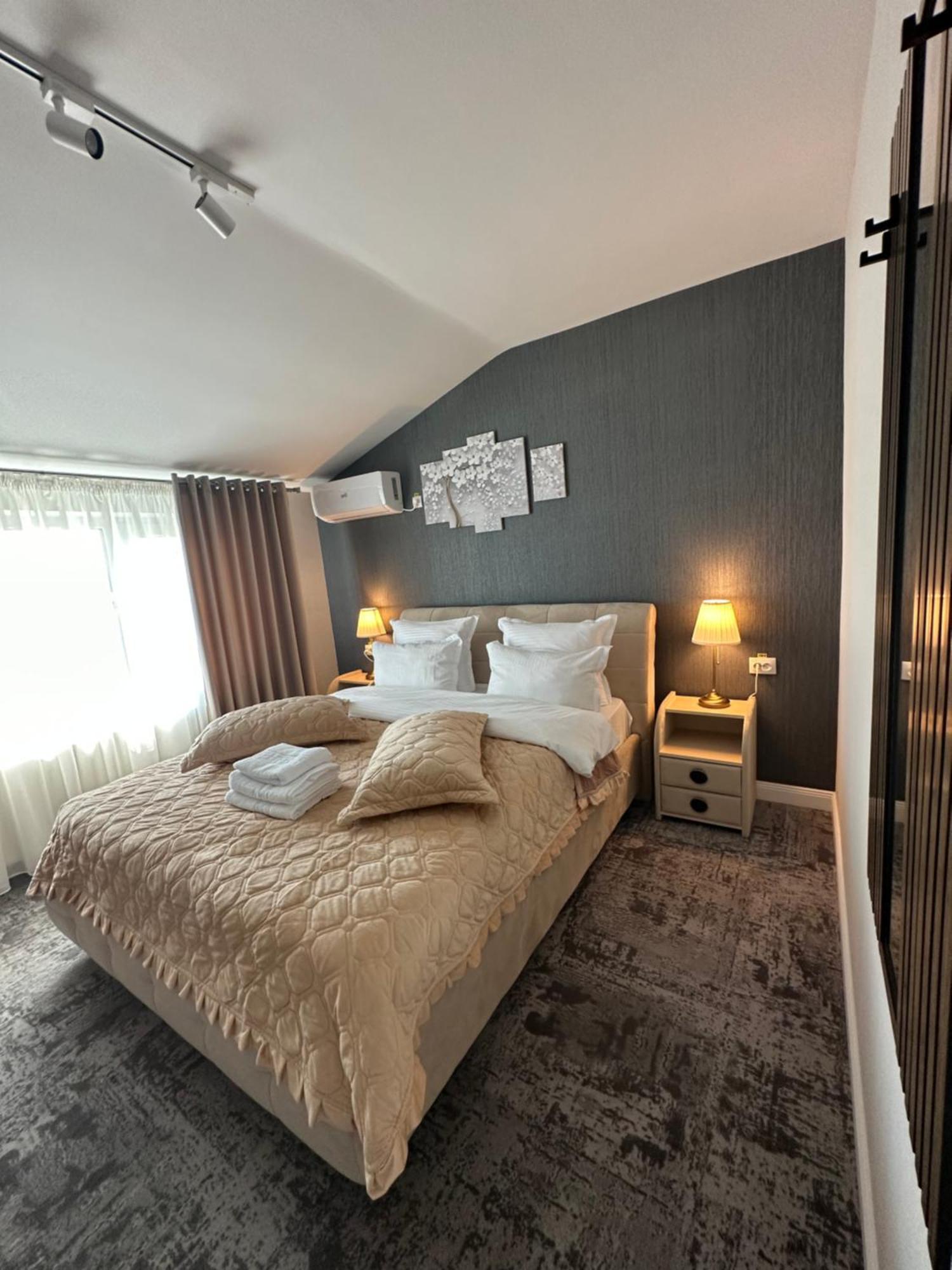 Complex Rediu 54 Luxury Apartaments Iasi Eksteriør billede